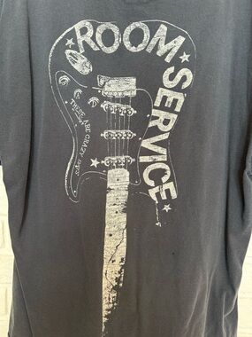 Bryan Adams Room Service Black Graphic Tee in Large